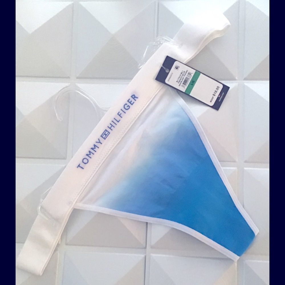 TOMMY HILFIGER SEAMLESS THONG NWT (SIZE L)